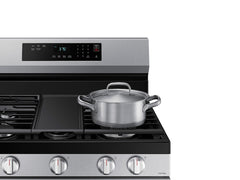 Samsung 6.0 cu. ft. Smart Freestanding Gas Range with 18K BTU Dual Power Burner & Self Clean in Stainless Steel