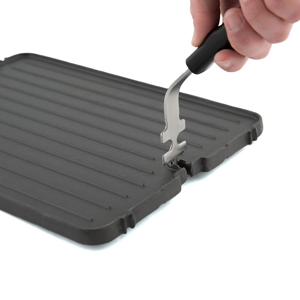 Broil King Cast Iron Griddle for Porta-Chef 320 Grill 11237