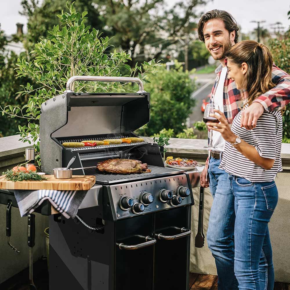 Broil King Baron 490 Pro 4-Burner Gas Grill with Rotisserie and Side Burner