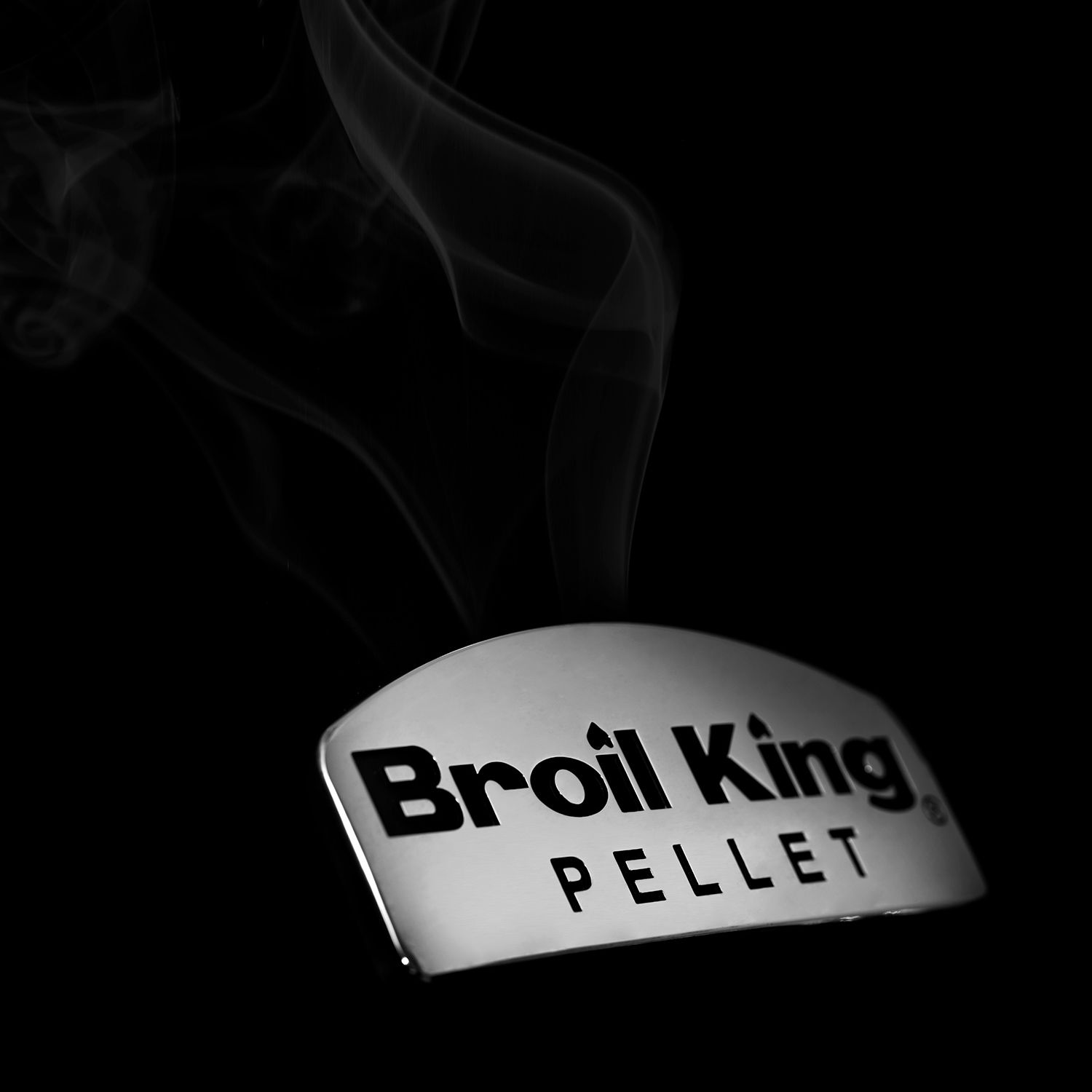 Broil King Crown Pellet 500 Smoker and Grill 494051