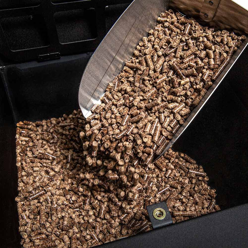 Broil King Regal Pellet 400 Smoker and Grill 495051